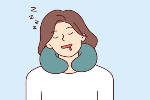 為什麼流口水很臭？這是身體的預警！睡覺流口水很臭原因&改善