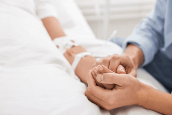 如何喚醒昏迷病人？長者突然昏迷不醒原因&6個昏迷後喚醒方法