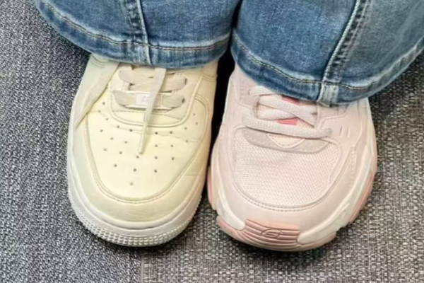 鞋子要穿剛好還是大半號好？如何選擇合適的鞋子、鞋碼